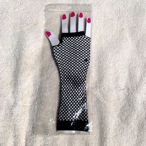 Set of 2 black fishnet hand arm glove